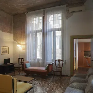 melusina-apartments-rialto.hotelinveneto.com/