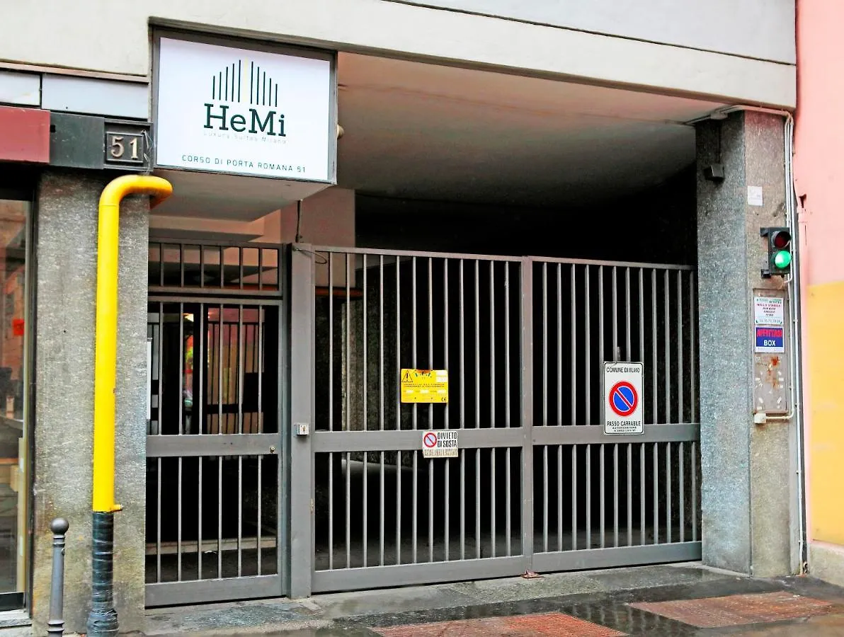 ** بيت ضيافة Hemi Suites ميلان إيطاليا